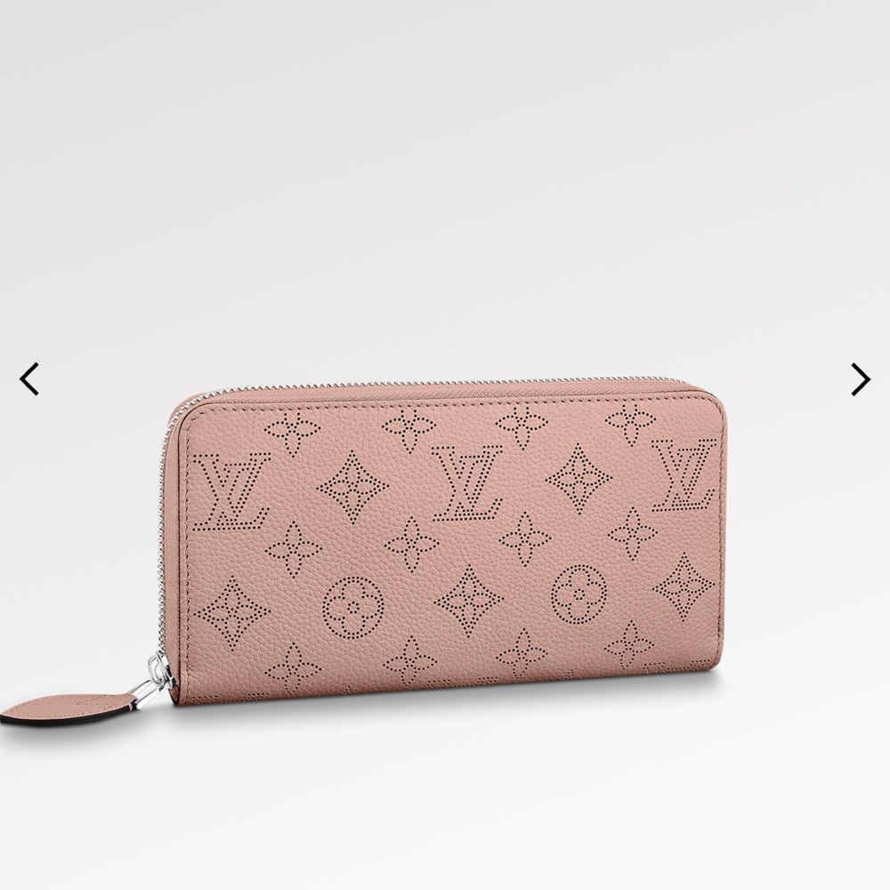 Louis Vuitton wallet (pink)